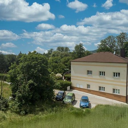 Mlynsky Ostrov Apartment 2 Zdice Exterior photo